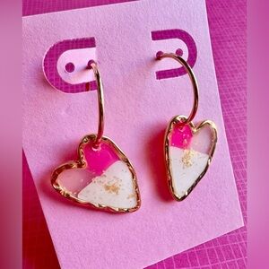 New Pink Heart w/ Gold Tone Accents Retro 80s Style Dangle Earrings - 1.65”